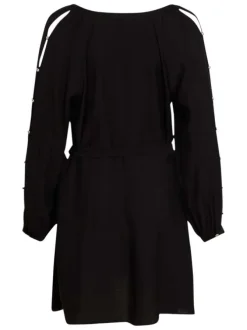 Robe courte noire ample pourvue d'un col v et de manches longues