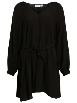 Robe courte noire ample pourvue d'un col v et de manches longues