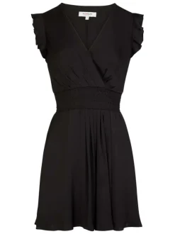 Robe courte noire coupe cintrée pourvue d'un col v croisé effet drapé