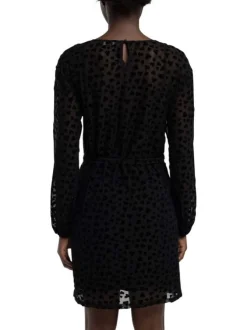 Robe courte noire en voile à coeurs et à coupe ajustée avec une ceinture