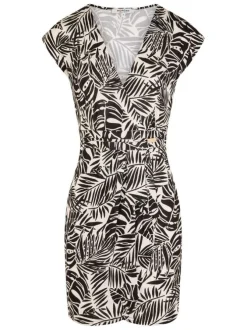Robe courte noire et blanche pourvue d'un col v croisé et de manches courtes