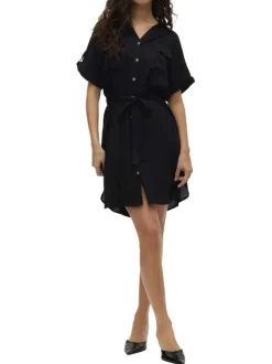 Robe courte noire unie avec une coupe droite et une fermeture boutonnée