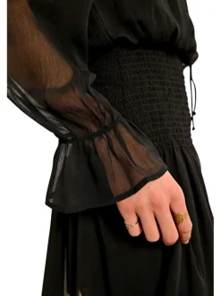 Robe courte noire unie cintrée à col v et à manches longues en voile