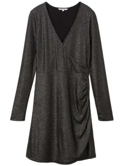 Robe courte noir satinée coupe droite col cache-coeur et à manches longues