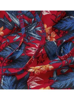 Robe courte rouge fleurie à col carré avec décolleté rond dans le dos