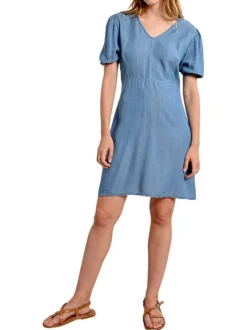 Robe courte stone uni avec une coupe droite un col v et des manches courtes