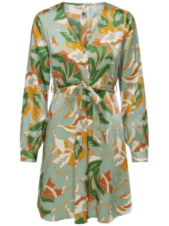Robe courte vert d'eau fleurie coupe droite col v et à manches longues