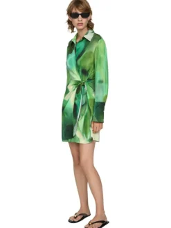 Robe courte verte imprimée à coupe ajustée avec col à revers et manches longues