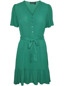 Robe courte verte unie avec une coupe droite un col v et des manches courtes
