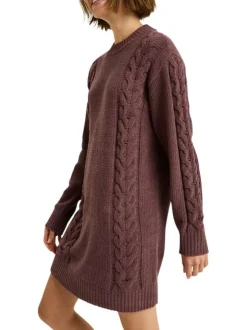Robe courte violette en maille torsadée à coupe ample avec un col rond