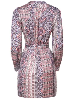 Robe écrue fantaisie à coupe droite fluide et col v