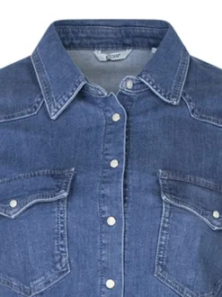 Robe jean en coton avec une coupe patineuse et un col à rabats