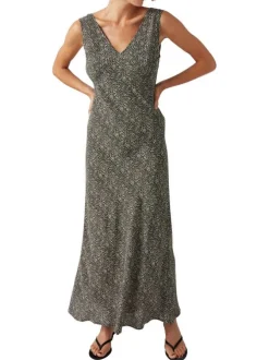 Robe longue anthracite avec des motifs une coupe droite et une col v