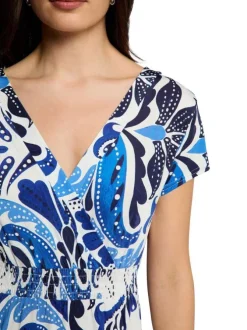 Robe longue bleue coupe cintrée pourvue d'un col v et de manches courtes