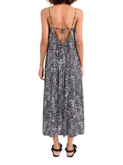 Robe longue bleue imprimée abstrait avec une coupe droite fluide et un col v