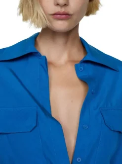 Robe longue bleue électrique unie avec une coupe droite et un col français