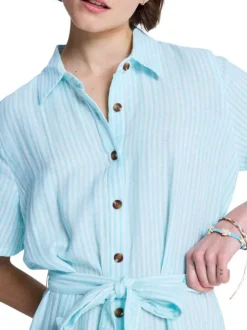 Robe longue en coton bleue à coupe droite pourvue d'un col à revers