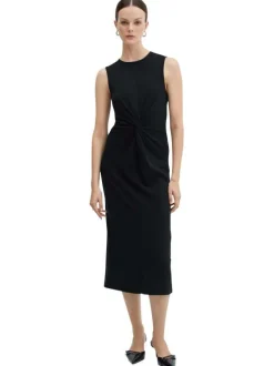 Robe longue en coton noir unie avec une coupe droite et une fente