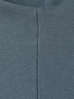Robe longue en lin gris clair unie pourvue d'une coupe ajustée et d'un col rond