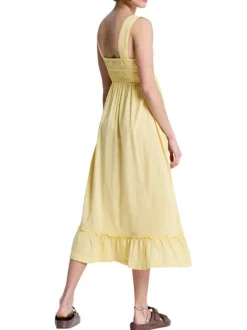 Robe longue jaune à coupe droite pourvue d'un col carré et de larges bretelles