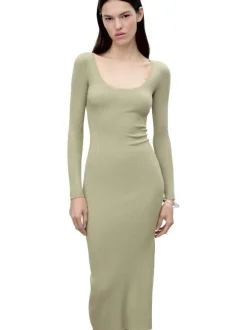 Robe longue kaki claire en maille côtelée à coupe près du corps et à col rond