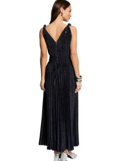 Robe longue marine unie pourvue d'une coupe évasée et d'un décolleté cache-coeur