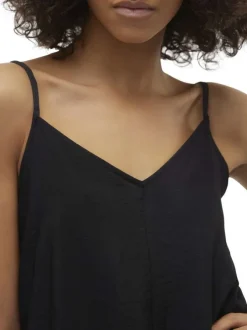 Robe longue noire coupe droite pourvue de bretelles réglables