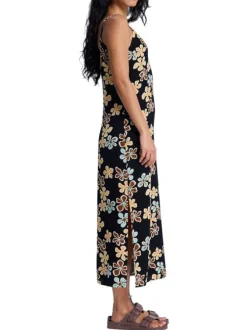 Robe longue noire à coupe droite pourvue d'un col v et de fines bretelles