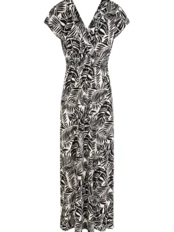 Robe longue noire à coupe droite pourvue d'un col v et de manches courtes