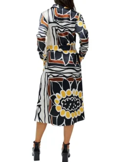Robe longue noire fleurie à coupe midi avec col français et à manches longues