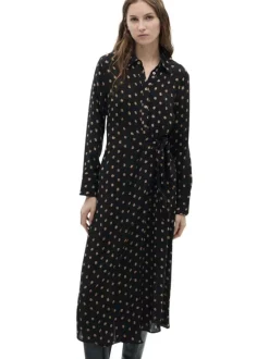 Robe longue noire imprimée avec une coupe droite à col français