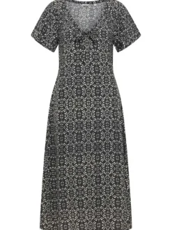 Robe longue noire à motifs pourvue d'une coupe évasée et de manches courtes