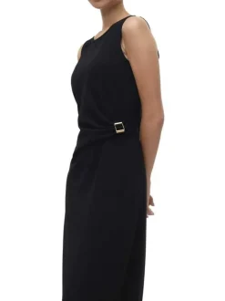Robe longue noire unie avec col rond et effet drapé à l'avant
