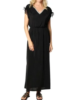 Robe longue noire unie resserrée à la taille à coupe droite fluide et à col v