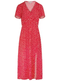Robe longue rouge à coupe droite pourvue d'un col v et de manches courtes
