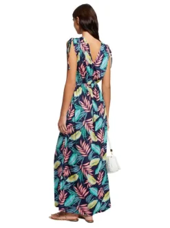 Robe longue sans manches rouge fleurie avec une coupe droite et un col V
