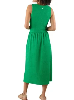 Robe longue verte unie avec une coupe évasée fluide un col v et sans manches