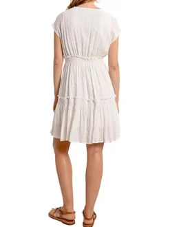 Robe sans manches courte blanche unie avec une coupe droite et un col v
