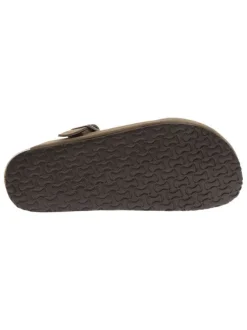 Sabots Sahara en cuir taupe avec un talon plat et à boucle à ardillon