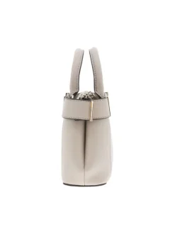 Sac écru uni avec anse fournie une poche et une poignée pour port main