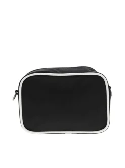 Sac noir uni avec une bandoulière ajustable et un compartiment