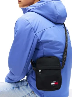 Sacoche noire unie avec bandoulière ajustable et logo cousu