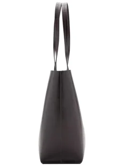 Sac shopping chocolat uni pourvu d'une fermeture avec aimant