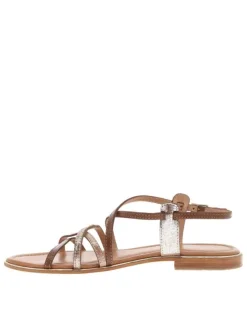 Sandales en cuir marrons avec des sangles croisées et à talon décroché bas