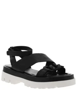 Sandales en cuir noir à semelle chunky contrastée et bande auto-agrippante
