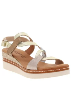 Sandales en cuir or à talon compensé avec deux bandes auto-agrippantes