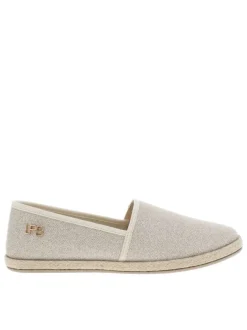 Sandales en cuir sable avec un talon compensé et une boucle à ardillon