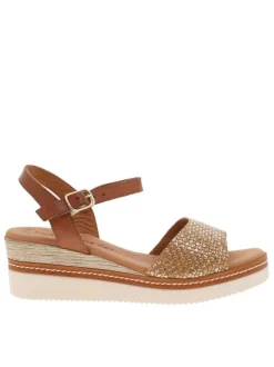 Sandales en cuir tan à talon compensé avec une boucle à ardillon