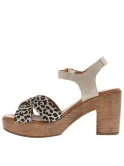 Sandales en cuir taupe en daim avec un imprimé léopard à talon décroché haut