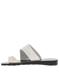 Sandales entre-doigts textile traité blanc argent, plate et à première pur cuir